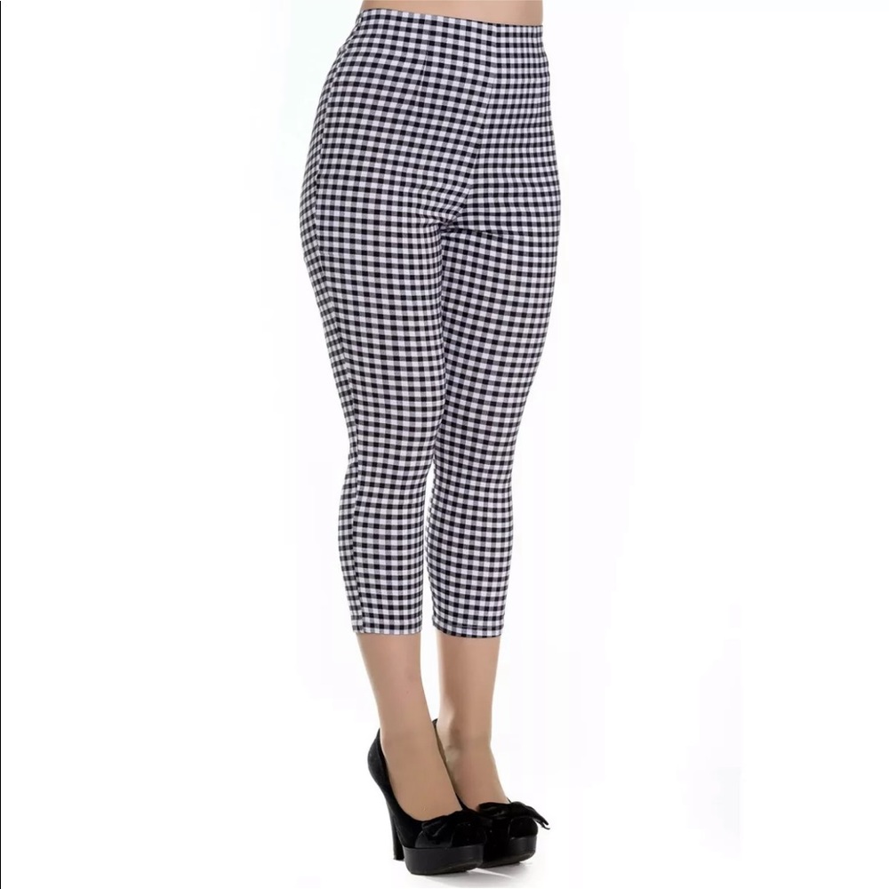 Hell Bunny 3xl Capri Black & White